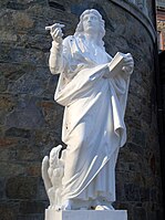Estàtua de Joan Evangelista a l'exterior del Seminari de Sant Joan, Boston