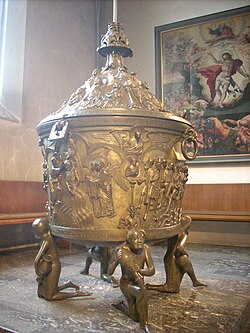 Pila baptismal amb tapa. Catedral de Santa Maria de Hildesheim (Baixa Saxònia)