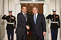 O primeiro-ministro José Luis Rodríguez Zapatero e o presidente George W. Bush encontram-se na reunião do G20 em Washington, D.C. na Casa Branca em novembro de 2008.