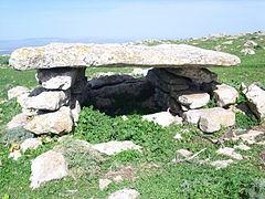 Dolmen du Djebel Gorra près de Thibar, Tunisie.