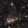 Изображение скопления галактик Персея, снятое «Евклидом»