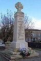 Le monument aux morts près de l'église (nov. 2011).