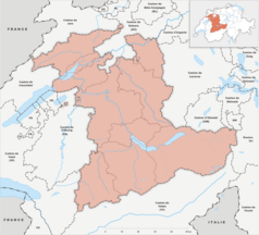 Mapa konturowa Berna, blisko centrum u góry znajduje się punkt z opisem „Stadion Wankdorf”