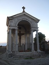 Caveau familial des Polet de Faveaux au cimetière de Mettet.