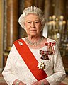 Queen Elizabeth II wearing the Queen Mary Fringe Tiara and the City of London Fringe Necklace.