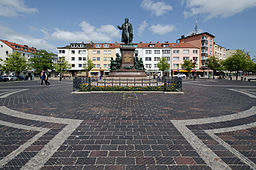 Theodor-Heuss-Platz
