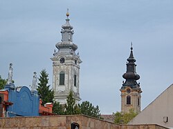 A református és az evangélikus templom tornyai