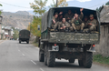Convoi de militaires arméniens faisant route vers le Haut-Karabagh en 2011.