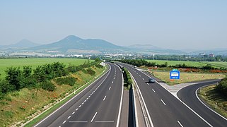 Autoroute D8 passant près de Lovosice.