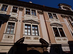 Průčelí Menhartovského palác do ulice Celetná