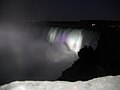 Niagara canadiană iluminată noaptea