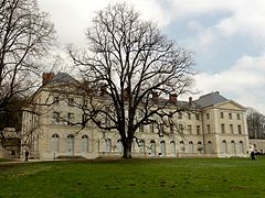Le Château de Grouchy, façade Ouest vu du parc.