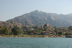 Вид на горы со стороны озера Бафа