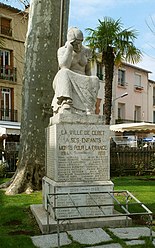 Le monument aux morts de Céret.