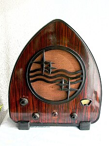 Радіоприймач Philips в стилі ар-деко (1931)