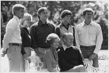 Photograph of the President Gerald Ford and his Family on the South Lawn of the White House