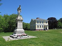 Civil War memorial statue
