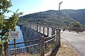 a estrada desde o alto de Covelo á Veiga pasa sobre o encoro cunha vía de sentido dobre