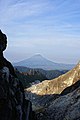 Gunung Sinabung pada 20 Maret 2010 dilihat dari lereng Gunung Sibayak.