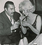 Emilio Fernández "el Indio", mestizo kikapú, con Marilyn Monroe