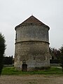 Turm des Gutshofs Le Thelle