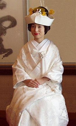 Rochia de mireasă formală japoneză este folosită și astăzi.