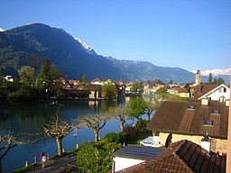 Floden Aare i Interlaken