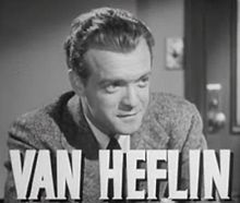 O actor Van Heflin en 1942 en a cinta Grand Central Murder.