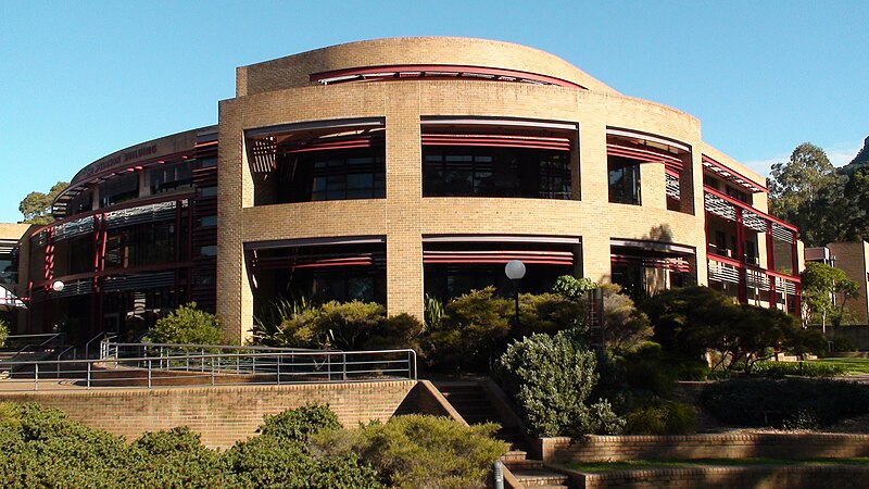 File:Uni of Wollongong McKinnon building.JPG