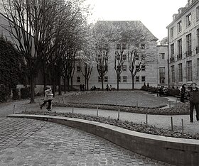 Image illustrative de l’article Jardin de l'Hôtel-Lamoignon - Mark Ashton