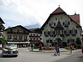 Rathaus und Mozartplatz