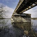 Overzicht van de Moerputtenbrug met pijler; februari 2004.