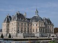 Les fossés de Vaux-le-Vicomte, façade sud.