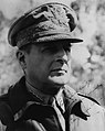 Ritratt iddedikat mill-Ġeneral Douglas MacArthur lil Chester Nimitz, meħud fl-1943 jew fl-1944.