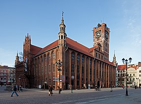 टोरुन (Toruń), टाउन हॉल
