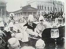 1909년 베를린을 방문하여 조카인 빌헬름 2세를 만난 에드워드 7세.