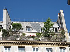 Penthouse sur les toits de Paris.