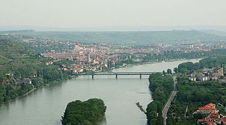 Vista de Krems no val de Wachau