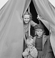 Snímek dětí z uprchlického tábora pro agenturu FSA, Klamath County, Oregon, říjen 1939.