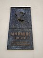 Q949849 Jan Hanuš na 2004 geboren op 2 mei 1915 overleden op 30 juli 2004
