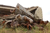 Один из разрушенных пилонов. 18 августа 2015 года