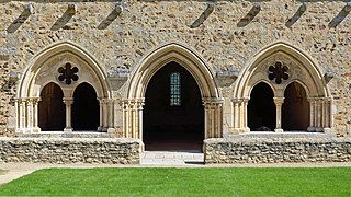 La salle capitulaire de l'abbaye de l'Épau.