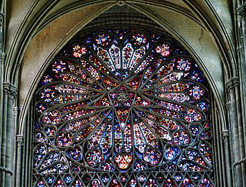 Rose du croisillon nord du transept.