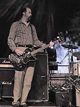 Både Dave Grohl (vänster) och Krist Novoselic (höger) fortsatte sina musikaliska karriärer efter Nirvanas upplösning.