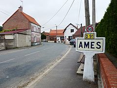 Ames, entrée du village.
