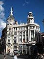 Casa de Allende [es], Crédit Lyonnais branch office in Madrid from 1947 (left),[25] 2010