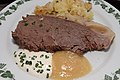 Tafelspitz, kuhana govedina s hrenom, krompir kot priloga