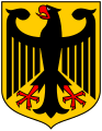 Reichsadler (1928-1935) de la république de Weimar, et donc du début du Troisième Reich (1933-1935), la Constitution de la république de Weimar ayant perduré dans les faits jusqu'en 1945, moyennant quelques amendements.