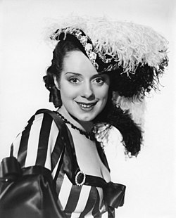 Елза Ланчестър (1935)