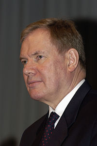 Paavo Lipponen en la jaro 2004